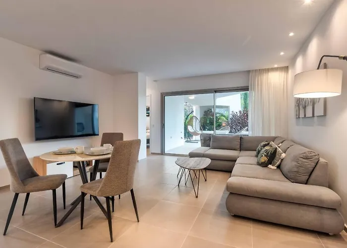 Jardines - Tabor 0,1 Garden & Pool View 2b *